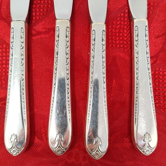 8 BK 1940'S Wm ROGERS "EXQUISITE" Butter Knives Silver Plated Beautiful - Picture 3 of 11